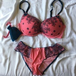 Victoria secret set